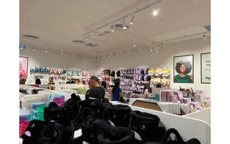 Senkron Dekor, alçıpan, boya, dekorasyon ve seramik inşaat hizmetlerinde uzmanlaşmış bir firmadır. Anahtar teslim projelerle iç mekan ve dış mekan dekorasyo